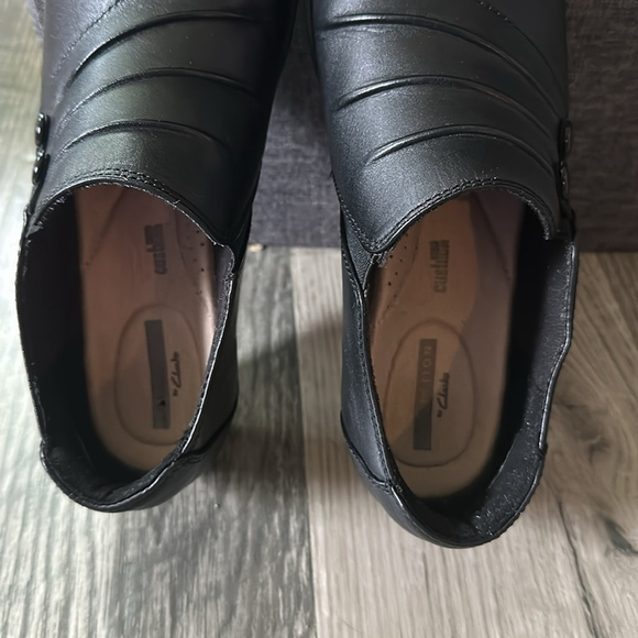 Clarks Collection Carly dream Black‎ button Loafers Slip-On women's size 7 - Picture 4 of 14